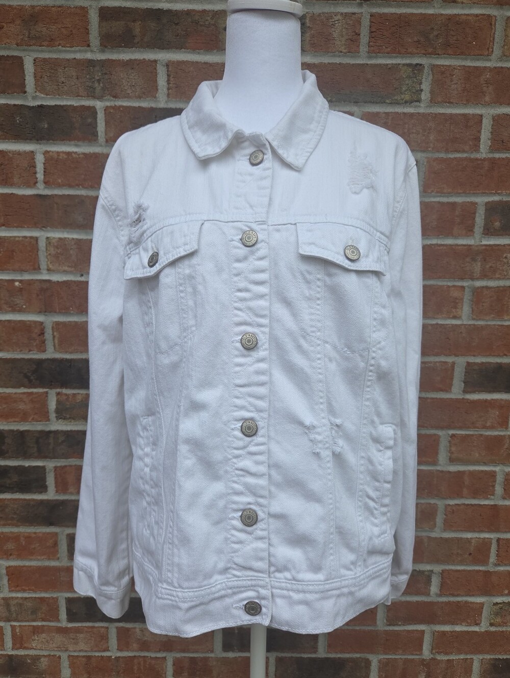 Old Navy Distressed White Denim Jacket Womens XL 100% Cotton Trucker Jean Jacket